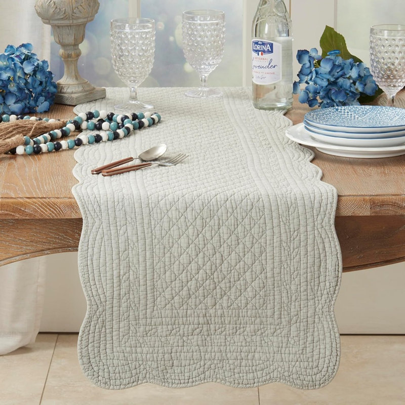 Chemin de table matelassé - Bleu-gris - 100% coton, design charmant