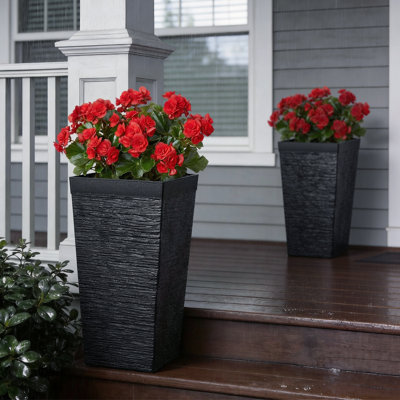 Grandes jardinières, grandes jardinières effilées d'extérieur de 23 pouces pour plantes d'intérieur d'extérieur, pots de fleurs modernes en plastique avec roulettes, pot intérieur et trous de drainage pour patio, jardin, noir