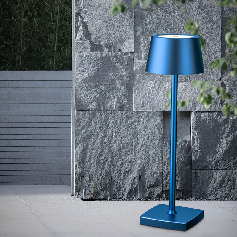Lahela Metal Table Lamp, Blue