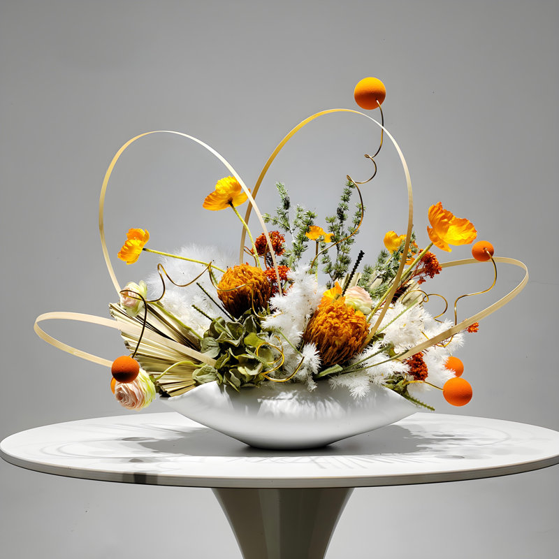 Ornements de fleurs simulées