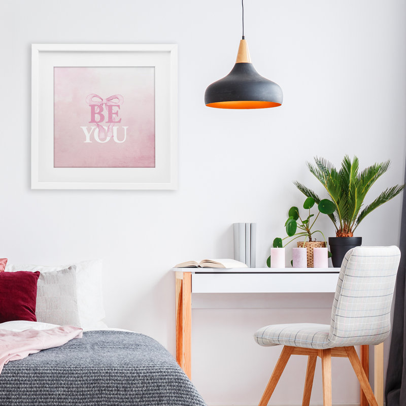«Feminine Be You», reproduction d'art sous verre encadrée par Kim Allen, H 16 po x l 16 po, Cadre blanc côtier