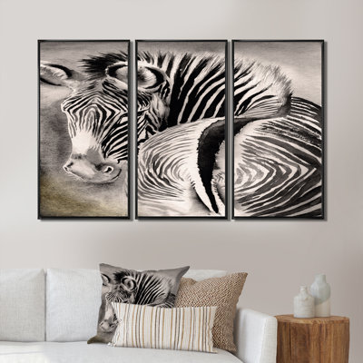 Zèbre avec rayures contrastantes noires et blanches IV - 3 pièces, reproduction sur cadre flottant sur toile