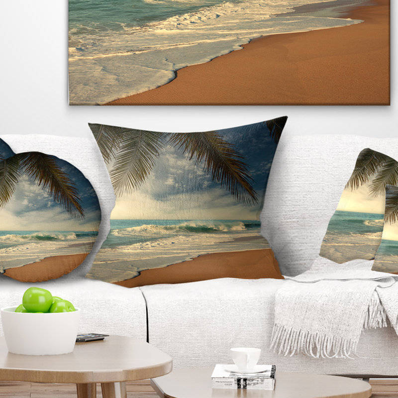 Magnifique plage tropicale avec palmiers - oreiller imprimé Sea & Shore, 16 po x 1 po, Coussin décoratif