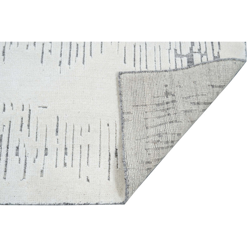 Wool Area Rug in Silver/Gray, Rectangle 5' x 8'