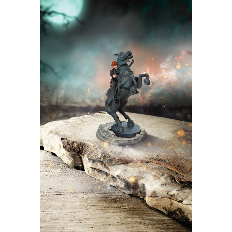 Figurines & Sculptures