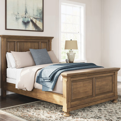 Vandenmore Queen Panel Bed