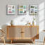 Cadre moderne en bois avec passe-partout blanc-129229658