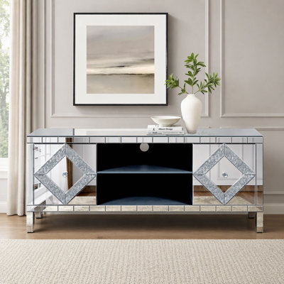 Meuble télé moderne avec portes en verre diamant et rangement ouvert pour l'aménagement du salon