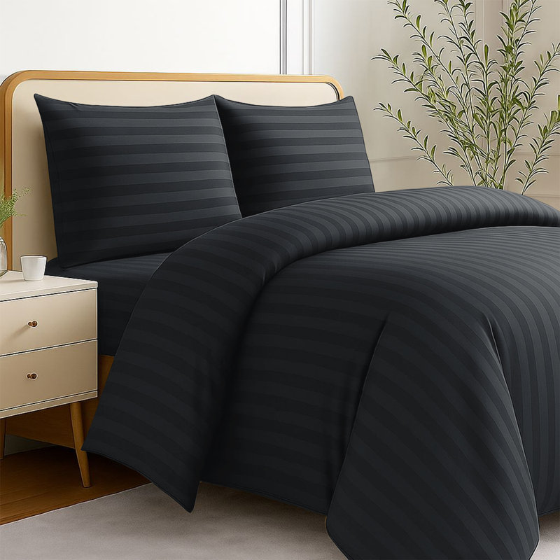 Striped 4-Piece Microfiber Bedding Set, Duvet Cover, Fitted Sheet & Pillowcases , Double Duvet Cover + 3 Additional Pieces