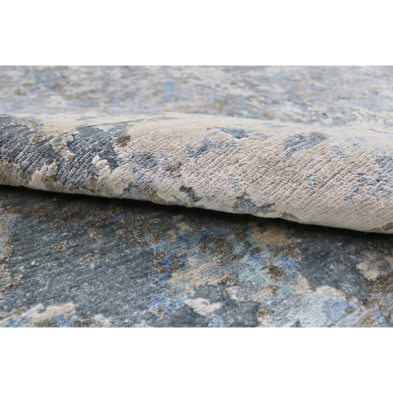 Area Rug in Gray, Rectangle 9' x 12'