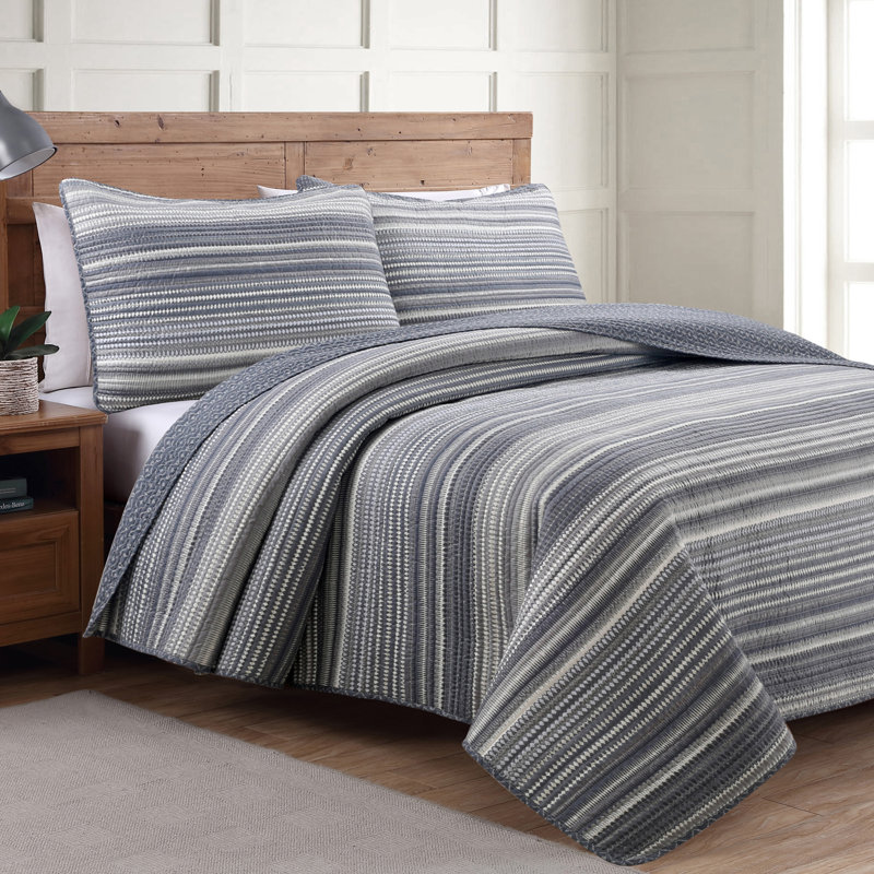 Estate Collection Reversible Quilt Set, Queen Quilt + 2 Shams, Gray