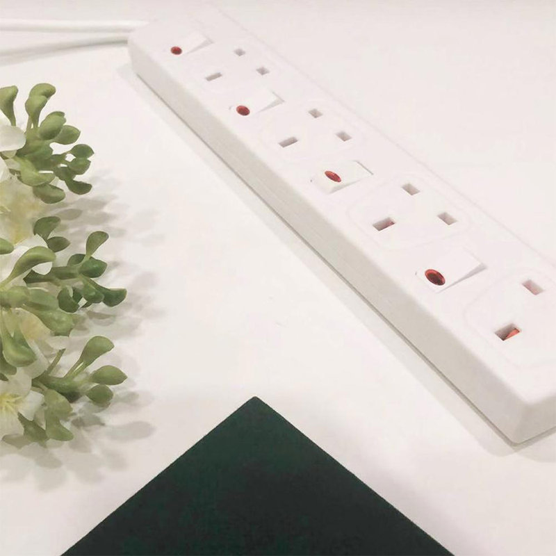 Wall Mounted 6-Way Extension Lead with Individual Switches, 13A Fused UK 3 Pin Plug, 2.5cm H x 30.5cm W x 5.5cm D, White