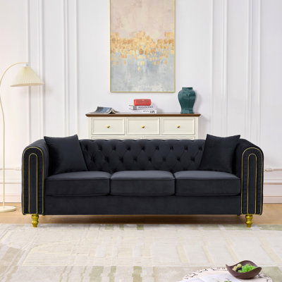Canapé de 86 pouces en velours 86 po, confortable avec capitonnage à 3 boutons, accoudoirs roulés et pieds dorés, style Chesterfield pour le salon, noir
