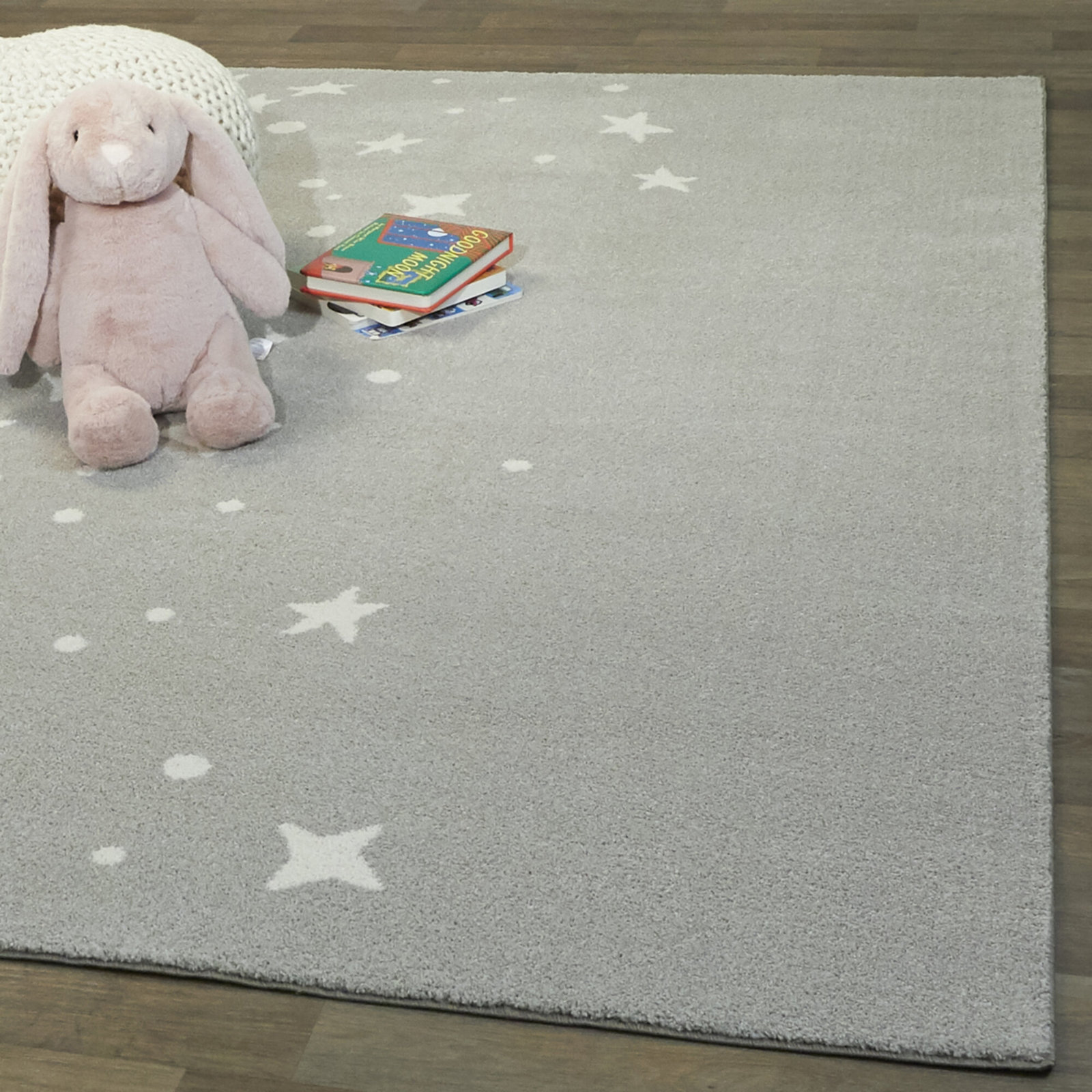 Gile Gray Rug, Rectangle 5'3" x 7', White/Navy