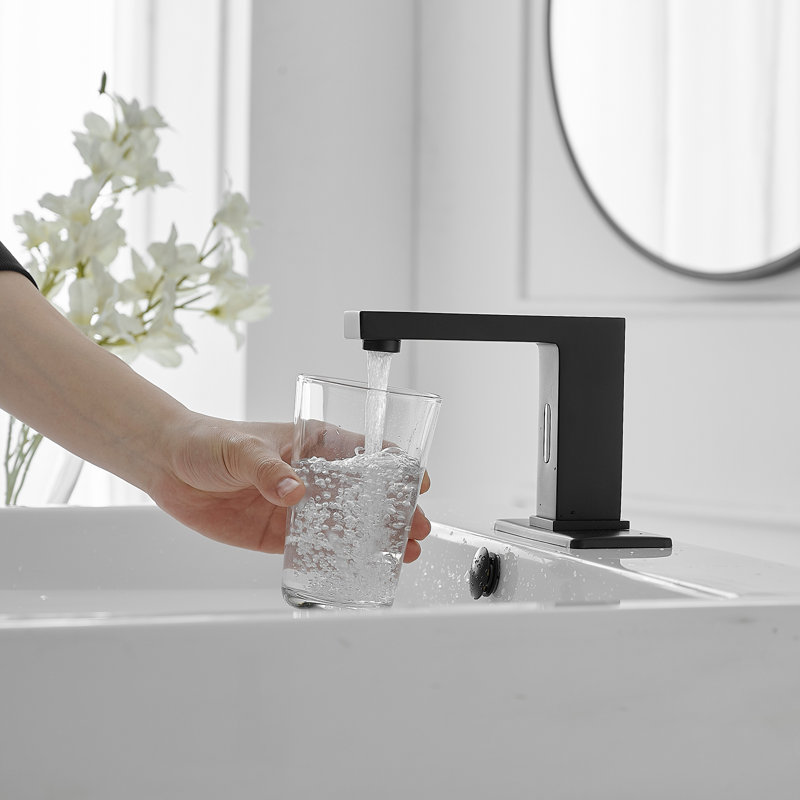 Robinet de lavabo de salle de bain à fixation sur le comptoir automatique