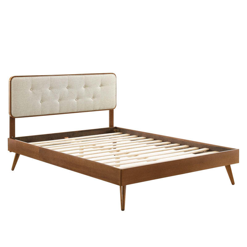 Lit plateforme en bois Bridgette avec pieds évasés, Très grand, Noyer / beige