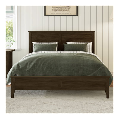 Lit plateforme en bois massif de style moderne et durable