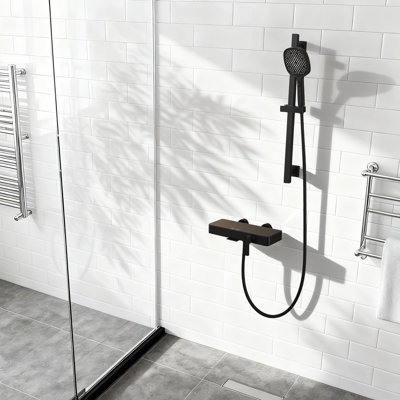 Ensemble de robinet de baignoire 2 boutons avec douchette carrée