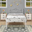 Structure de lit simple en métal avec tête et pied de lit, lit plateforme blanc moderne avec tête de lit victorienne décorative, sommier à lattes en acier robuste, aucun sommier requis, rangement sous le lit