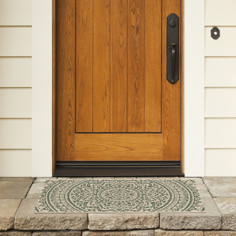 Cervantez Oriental Beige/Green Indoor / Outdoor Area Indoor/Outdoor Area Rug, Rectangle 2' x 3'7"