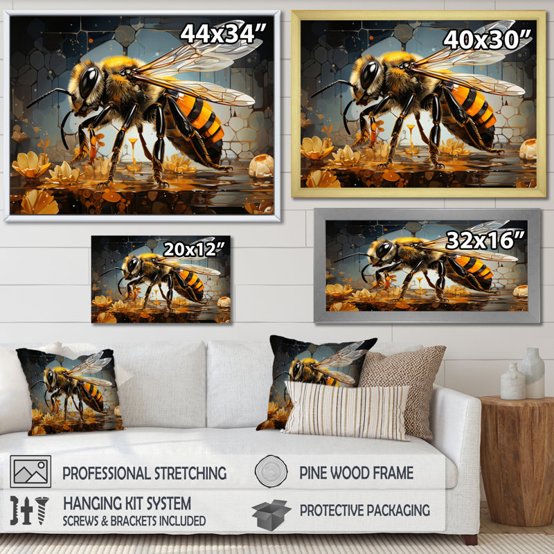 Bee Busy Worker I - animaux, art mural, salon, H 34 po x l 44 po x P 1,5 po, Cadre flottant doré