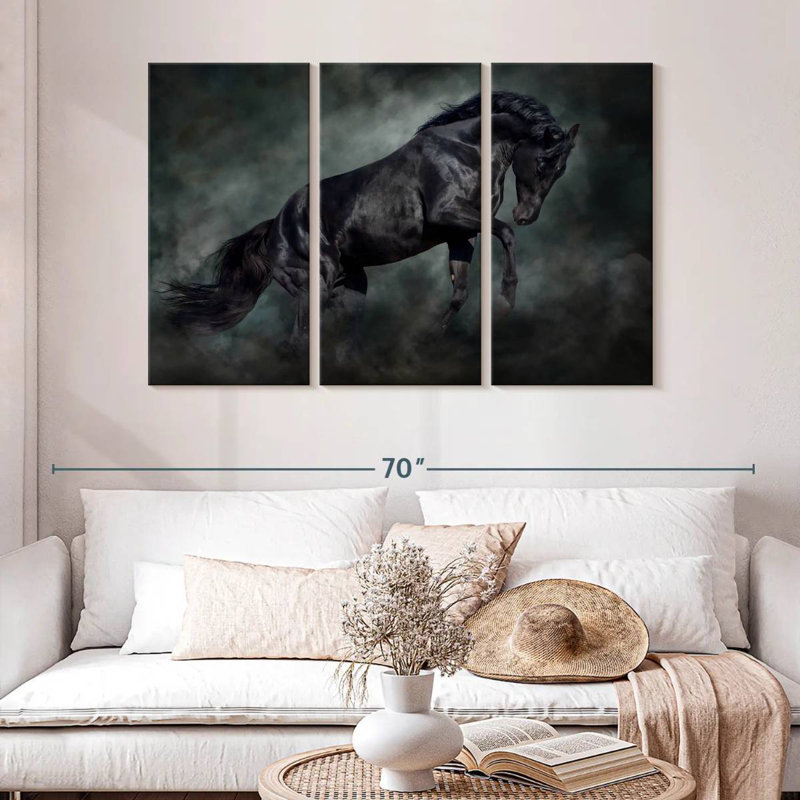 Brampt cheval noir dansant, H 32 po x l 50 po