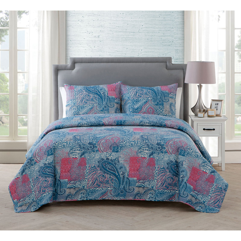Ava 3-Piece Paisley Quilt Set, King + 1 Quilt and 2 shams