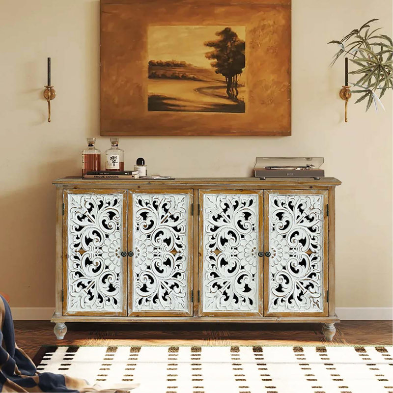 Armoire de ferme avec plusieurs portes pour différentes pièces et rangements