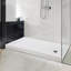 Base de douche 32 x 48 po / 32 x 60 po, bac à douche en acrylique blanc moderne avec surface texturée antidérapante et égouttoir en acier inoxydable pour salle de bain, assemblage et nettoyage faciles