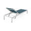 Chaises longues en aluminium avec dossier réglable et roulettes pour une détente en plein air