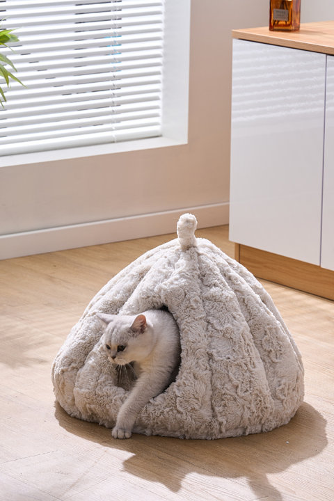 PetPals Rose Hut Pet Bed