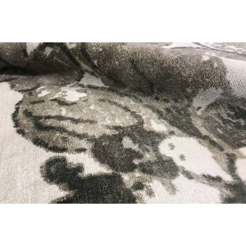 Wool Floral Area Rug