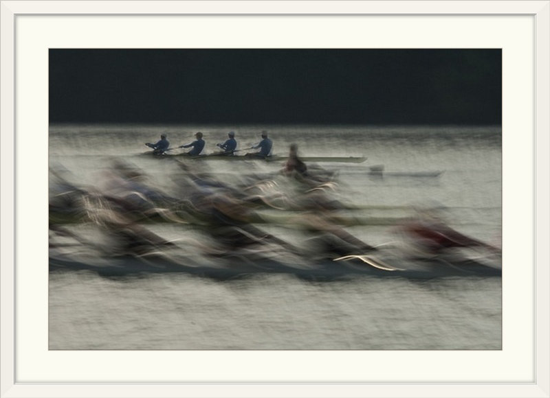 «Rowing» de Straub par Milan Malovrh, impression, Cadre blanc, H 32 po x l 44 po x P 1 po