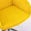 Chaise de bureau Ty avec coussin de soutien, base or brillant, velours d'apparence jaune vif dans un jaune éclatant, offrant une base confortable