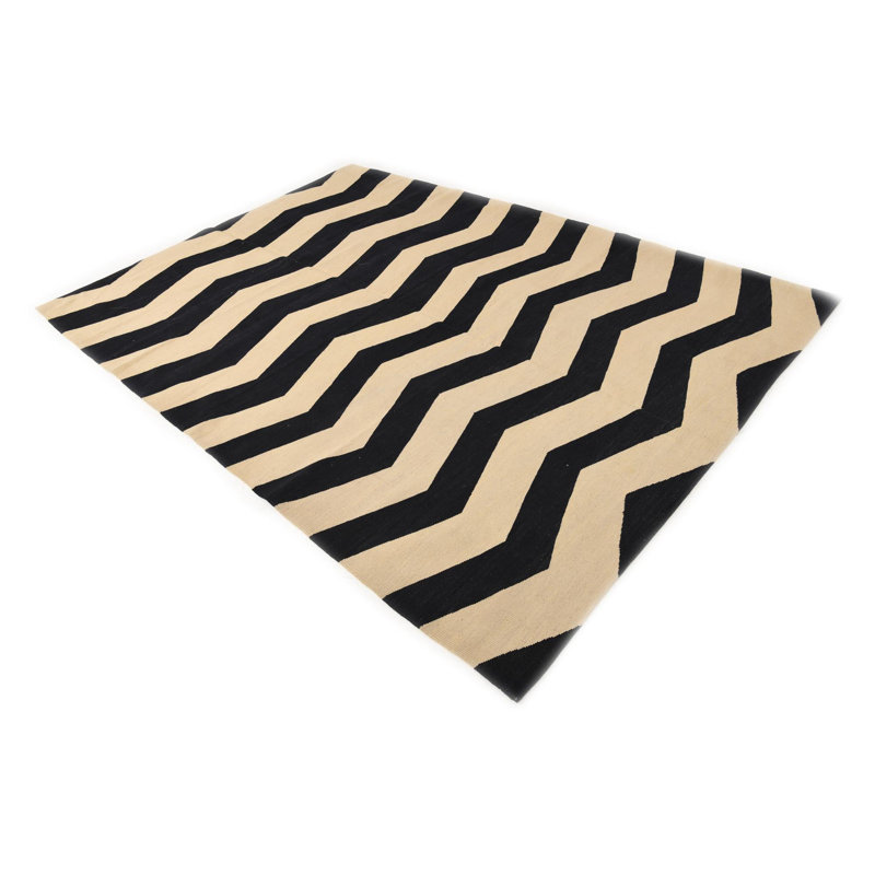 Tapis noir et blanc Newsom