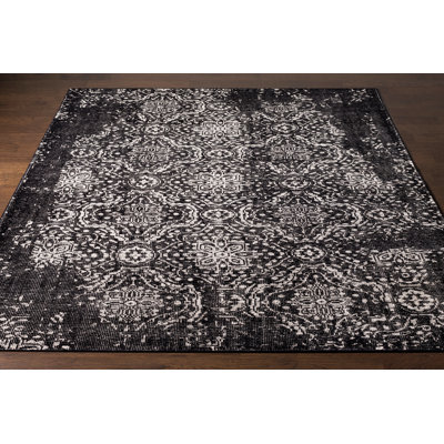 Andreana Wool Oriental Indoor Rug