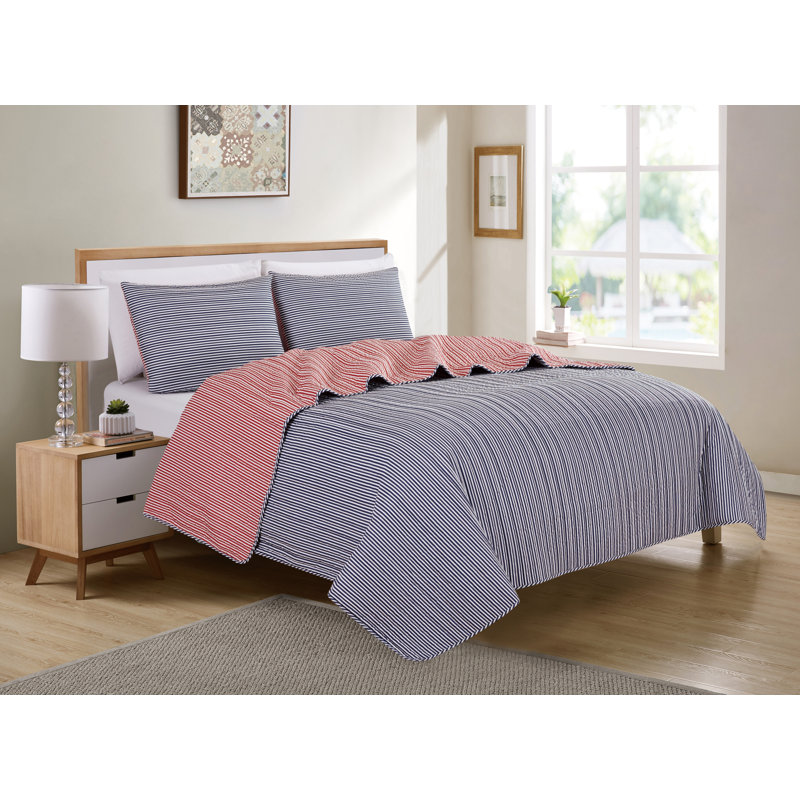 Polyester Satin Striped Quilt, King Quilt + 2 Shams