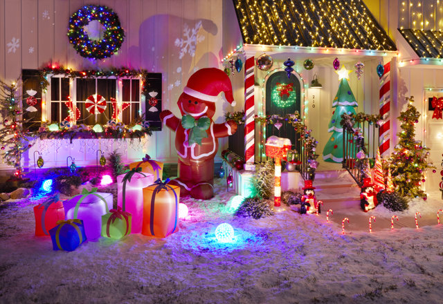 Outdoor Holiday Decoration Deals