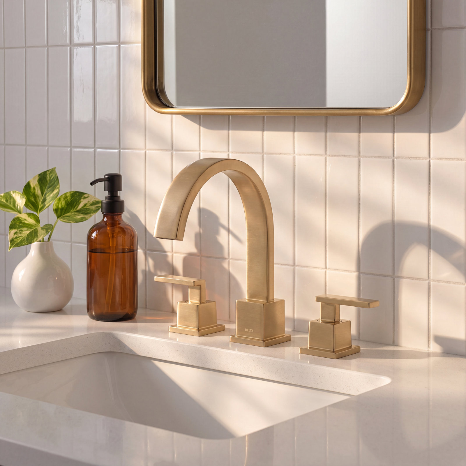 Vero Deck-Mounted Roman Tub Faucet, Brilliance Champagne Bronze
