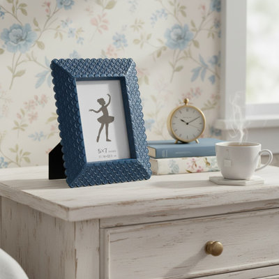 5X7 Picture Frame, Shell Resin Photo Frame With Tempered Glass For Tabletop And Wall Display