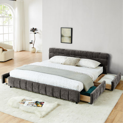 Très grand lit tapissier, cadre de lit rembourré confortable, tissu chenille, avec tête de lit et cadre de lit solide. Avec tiroir pour le rangement - Gris foncé (88,5 po x 85,5 po x 31 po)