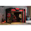 Lit mezzanine double rouge avec bureau de jeu, bande, charge et espace de rangement compact pour une petite chambre à coucher-129943949