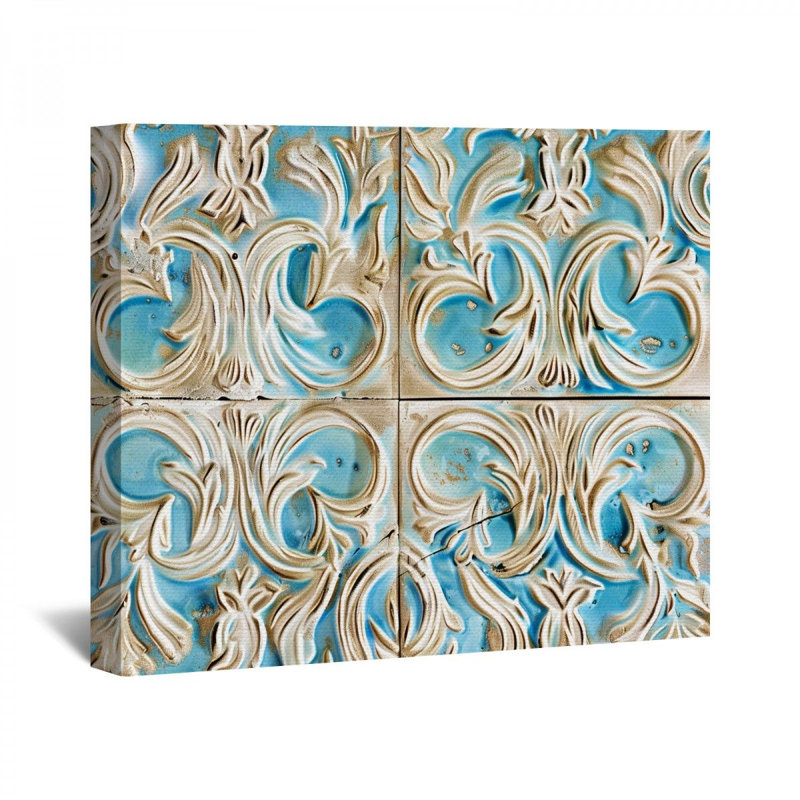Tourbillon bleu marbré sur toile, H 16 po x l 16 po