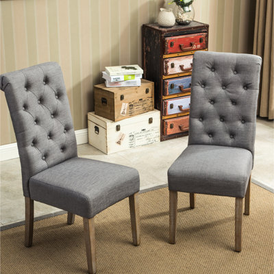 De 2 chaises de salle à manger en bois massif de couleur grise Habit - moderne avec dossier rembourré et structure à boutons 2 pièces, revêtement somptueux, aspect chic
