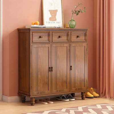 American minimalist style home shoe storage