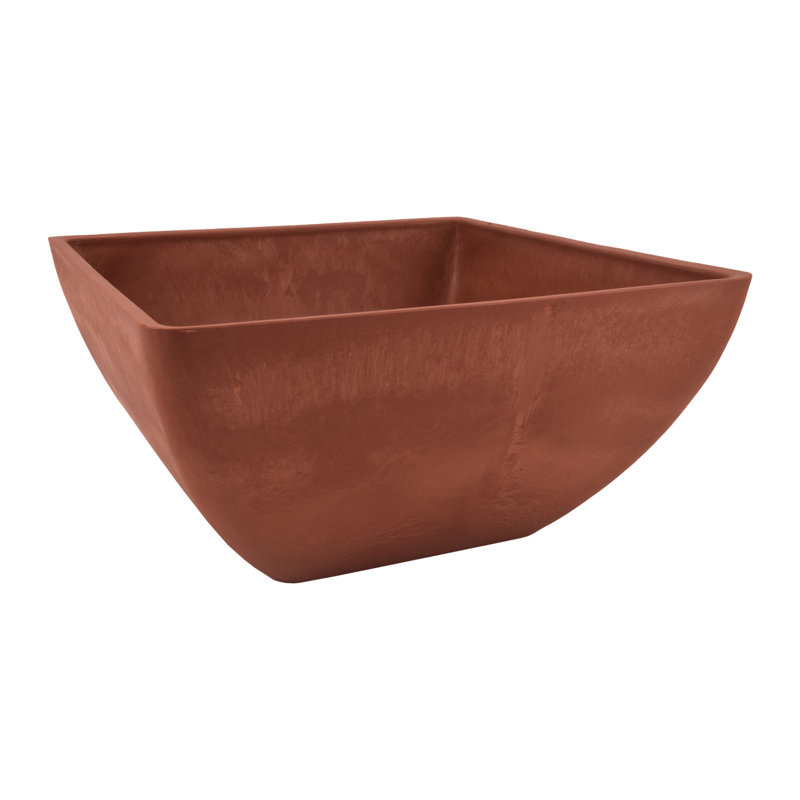 Musselwhite Pot Planter, Terra Cotta