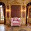 Canapé décoratif moderne de 39,8 po avec garniture dorée et accoudoirs courbés, avec coussin décoratif-814365348