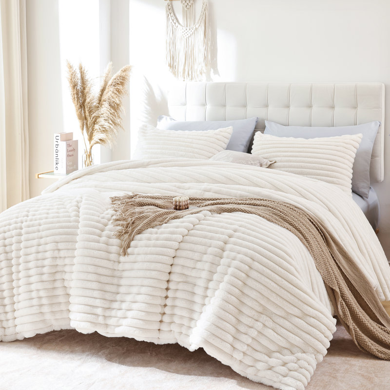Fluffy Comforter Set 3 Pieces- All Seasons Heavy Faux Fur Comforter With Two Pillowcases, Cream
