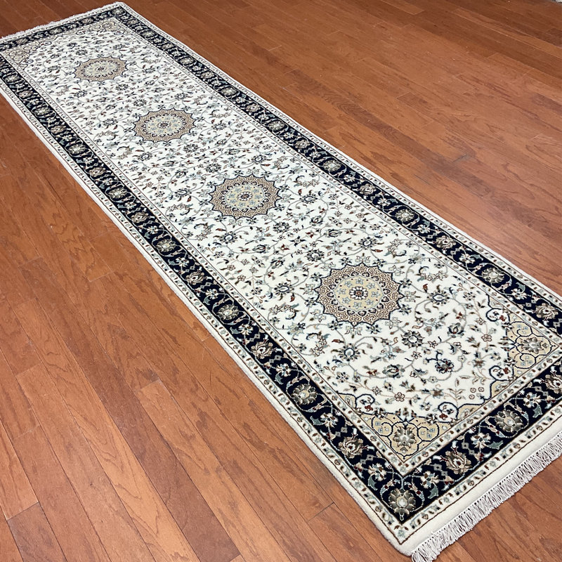  Handmade Nain Wool and Silk Runner