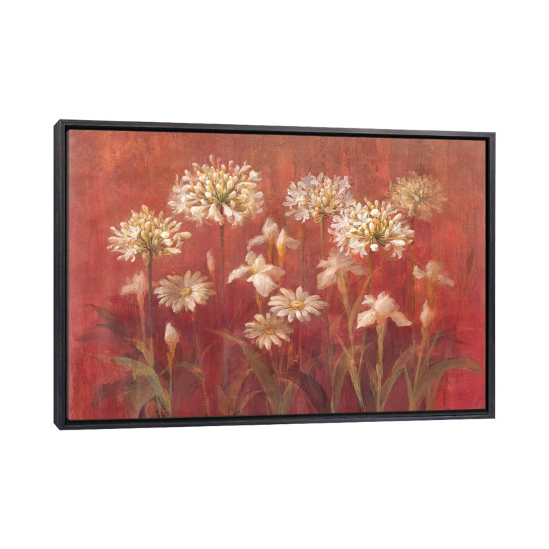 Coastal Hydrangea par Danhui Nai - reproduction d'art, H 18 po x l 26 po x P 1,5 po, Toile avec cadre noir patiné, Aucun mat